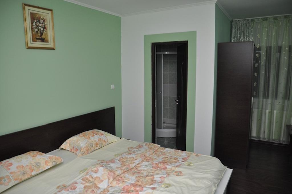 Pensiunea Brancoveneasca Campulung Zimmer foto