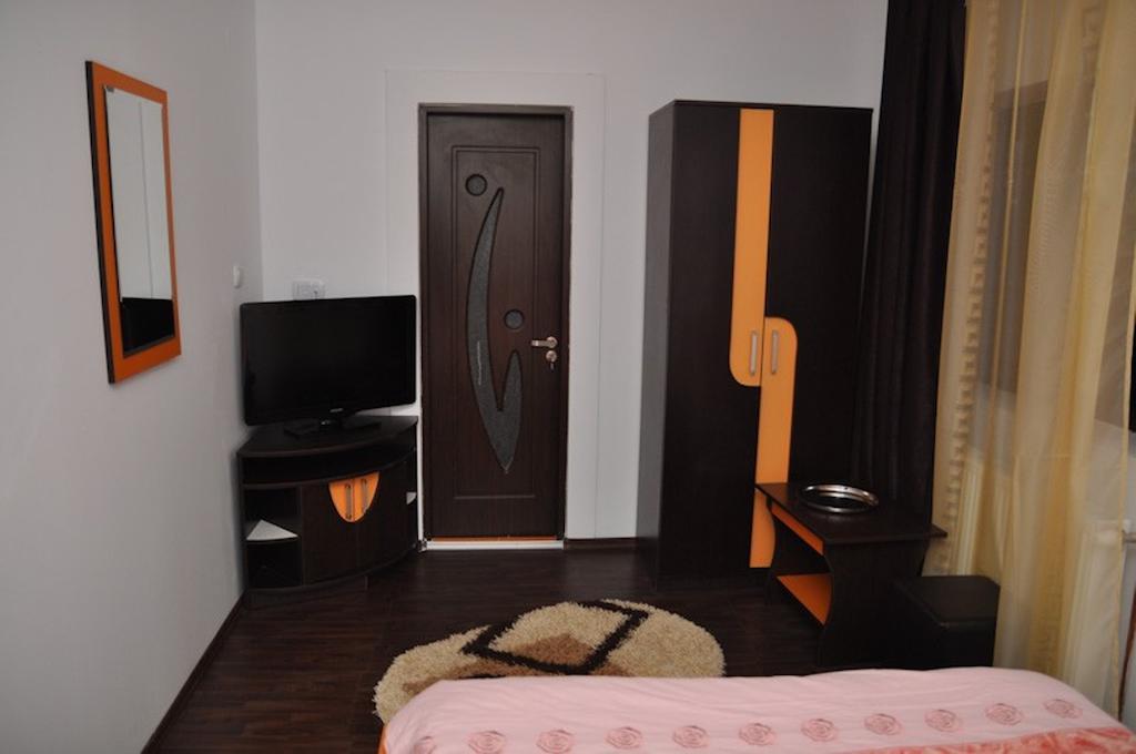 Pensiunea Brancoveneasca Campulung Zimmer foto